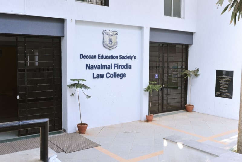 SHRI.NAVALMALFIRODIALAWCOLLEGEPUNE